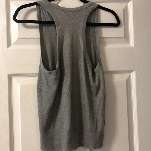 Banana Republic soft grey tank - Picture 5 of 7